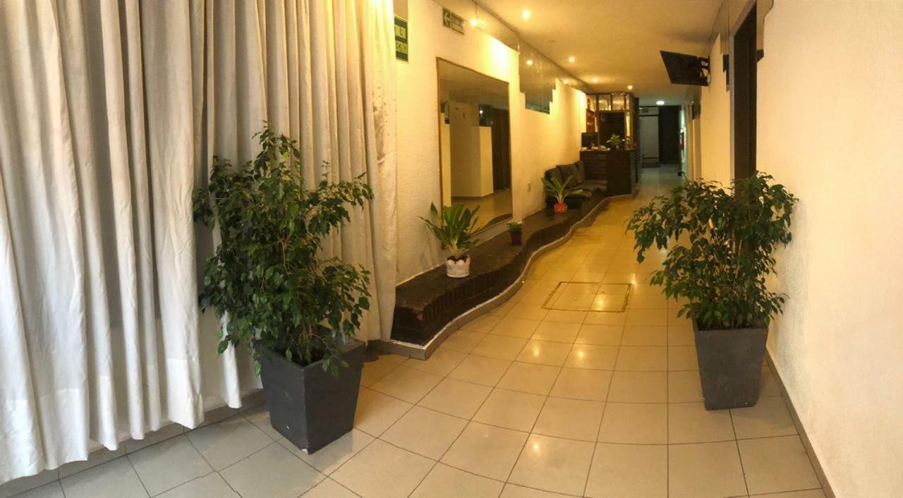 Apart Loren Aparthotel Cordoba Bagian luar foto